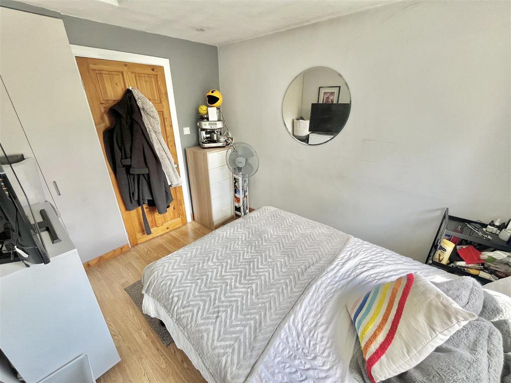 Bedroom 4 Aspect 2.jpg