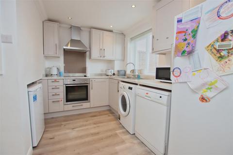 3 bedroom end of terrace house for sale, Welbeck Close, Borehamwood