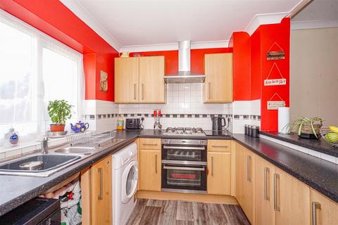 3 bedroom semi-detached house for sale, Parker Road, Hastings