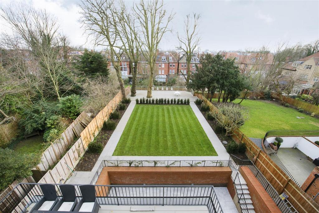 28 LHR communal garden view from above.jpg