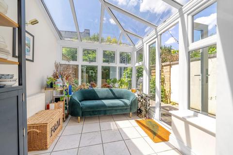 4 bedroom terraced house for sale, Brockwell Park Row, SW2