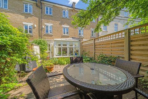 4 bedroom terraced house for sale, Brockwell Park Row, SW2