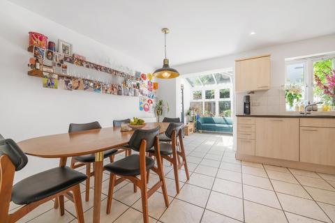 4 bedroom terraced house for sale, Brockwell Park Row, SW2