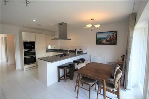 4 bedroom terraced house to rent, Guardhouse Way, Mill Hill, NW7