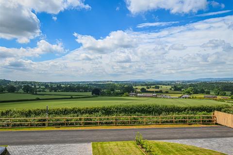 5 bedroom detached house to rent, 2 Sandybank View, Stourbridge Road, Wootton, Bridgnorth