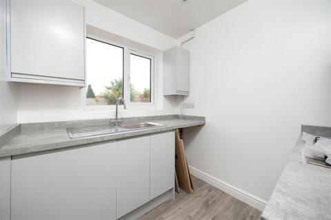7 Stuart Close, Trowbridge, BA14 7NF