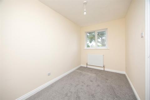 7 Stuart Close, Trowbridge, BA14 7NF