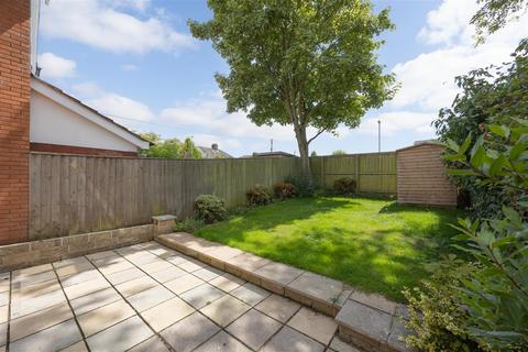 7 Stuart Close, Trowbridge, BA14 7NF
