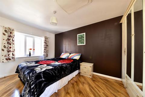 4 bedroom semi-detached house for sale, Great Gables, Stevenage