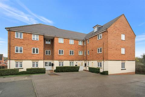 2 bedroom flat for sale, Redgrave Court, Wellingborough NN8