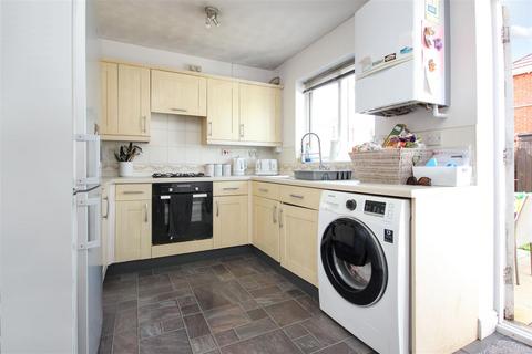 2 bedroom terraced house for sale, Daffodil Drive, Rushden NN10