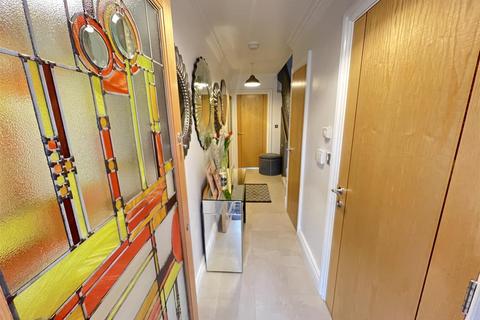 9 Lapwing Rise, Heswall, Wirral, CH60 8QH