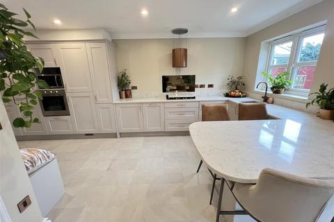 9 Lapwing Rise, Heswall, Wirral, CH60 8QH
