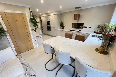 9 Lapwing Rise, Heswall, Wirral, CH60 8QH