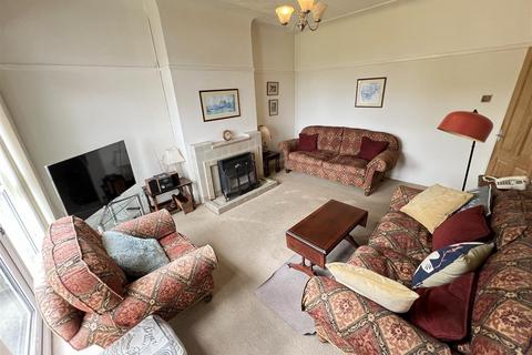 1 Brackenside, Wirral, CH60 7RX