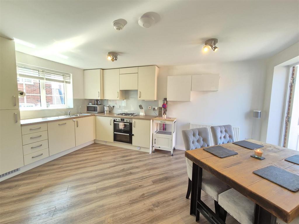 Open Plan Dining Kitchen