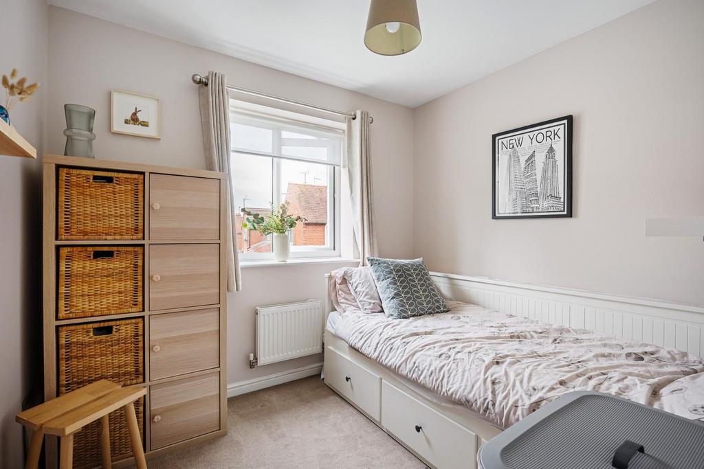 18 Nursery Drive-08.jpg
