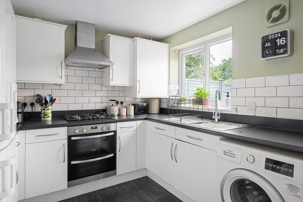 18 Nursery Drive-03.jpg