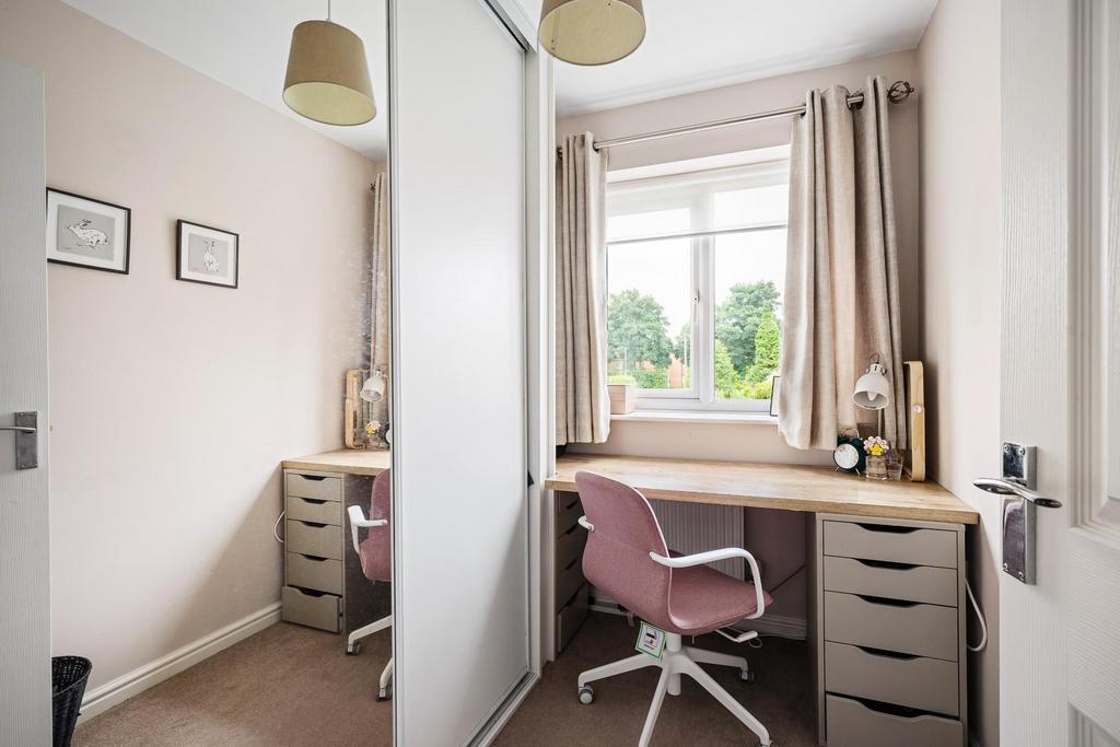 18 Nursery Drive-07.jpg