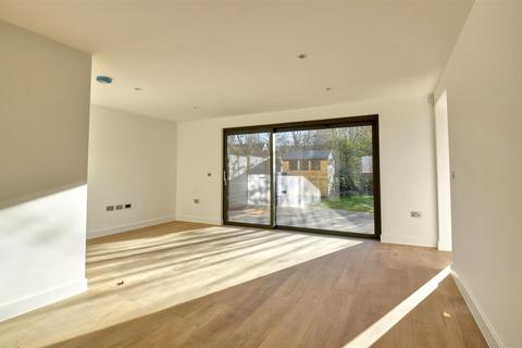 3 bedroom detached house for sale, Sandpiper Close, Appledore