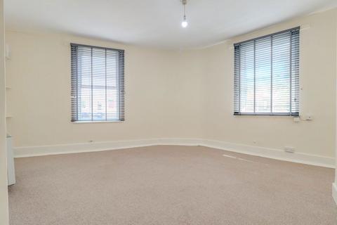 1 bedroom flat to rent, Shurdington Road GL53 0JB