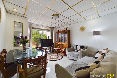 82 Hide Road, Harrow, HA1 4SE