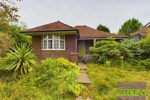 2 bedroom detached bungalow for sale, Mill Lane, Hastings