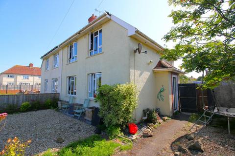 3 bedroom semi-detached house for sale, Three/Four bedroom family home offering exceptional value with corner plot