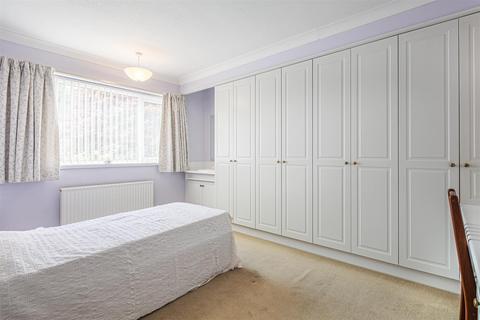90 Devonshire Road, Dore, Sheffield, S17 3NW
