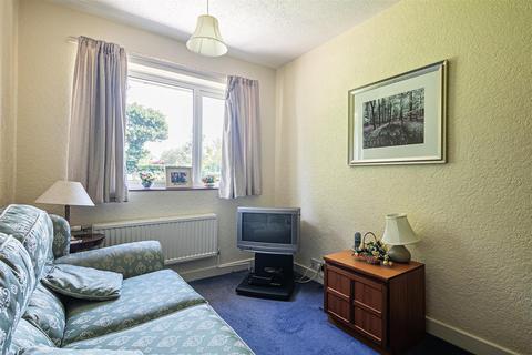90 Devonshire Road, Dore, Sheffield, S17 3NW