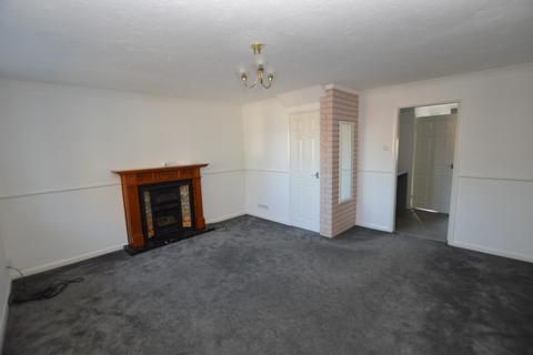 3 bedroom terraced house to rent, Burton Close, Oadby