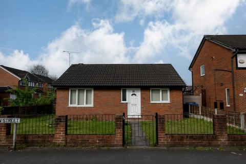 2 bedroom bungalow to rent, Grecian Street, Salford