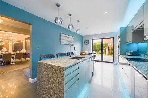 154 Mapperley Plains, Mapperley, Nottingham, NG3 5RJ