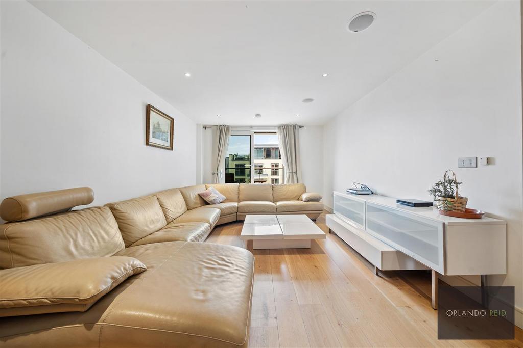 Flat 22, Consort House SW6 2 JZ 14.jpg