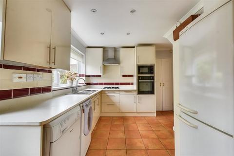 4 bedroom detached house for sale, Newholm Drive, Nottingham