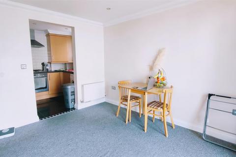 2 bedroom flat to rent, Westby Road, Bournemouth, Dorset