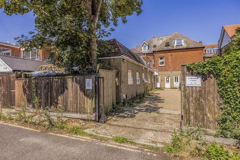 2 bedroom flat for sale, 651-653 Christchurch Road, Bournemouth