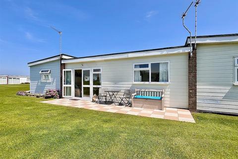 2 bedroom chalet for sale, Winterton Valley, Edward Road, Winterton-On-Sea, Great Yarmouth