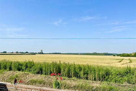 3 bedroom terraced house for sale, Ostend Cottages, Walcott NR12