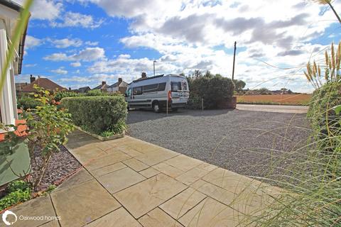 3 bedroom detached bungalow for sale, Margate