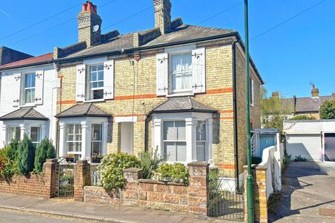 undefined, New Road, Richmond, TW10