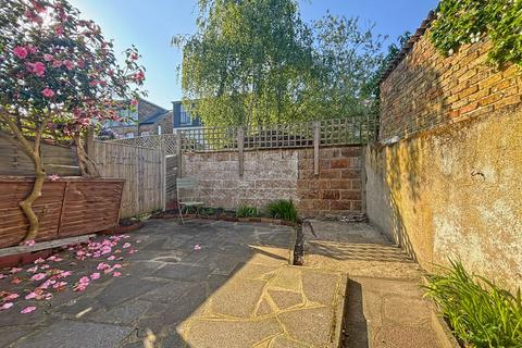 undefined, New Road, Richmond, TW10