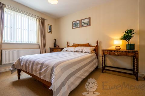 14 Clematis Way, Wymondham, NR18 0FX