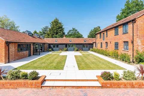 6 bedroom detached house for sale, East Hanningfield Road, Chelmsford CM2