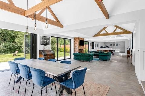 6 bedroom detached house for sale, East Hanningfield Road, Chelmsford CM2