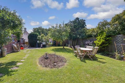 3 bedroom cottage for sale, Mickleburgh Hill, Herne Bay, Kent