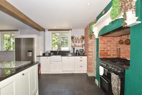 3 bedroom cottage for sale, Mickleburgh Hill, Herne Bay, Kent