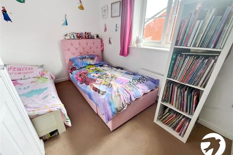 7 Whitehead Drive, Strood, Rochester, ME2 2GJ