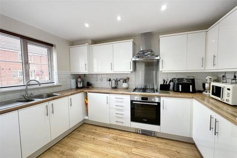 4 bedroom end of terrace house for sale, Hollist Chase, Littlehampton, West Sussex