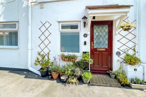 1 bedroom terraced house for sale, Trillo Avenue, Rhos on Sea, Colwyn Bay, Conwy, LL28